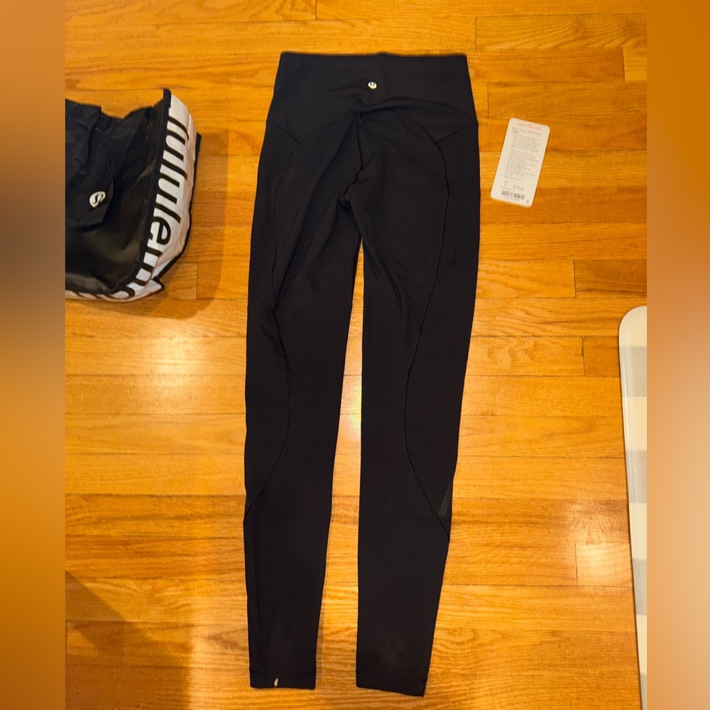 Lululemon Stop Drop & Squat Tight 28"- size 4- black - Picture 11 of 11